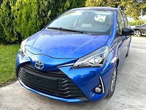 Toyota yaris III hybride 1.5l 100hp  14.000km