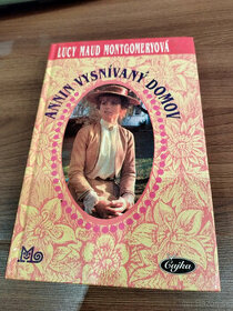 Annin vysnívaný domov - Lucy Maud Montgomery