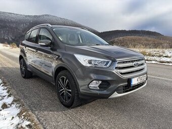 2018 Ford Kuga 1.5 Ecoboost 160 000 km  360° kamera