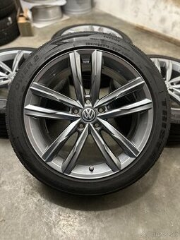 Letná sada VW Dartford 5x112 R18 235/45/18  Passat B8 Rline