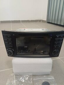 Radio pre Mercedes W211