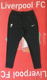 Liverpool FC Nike čierne slim fit tepláky, veľkosť XL