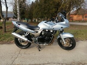 Kawasaki ZR7