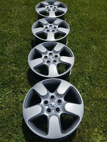 5x112 R17 Originál Škoda Octavia Scout - 1