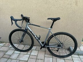 gravel bicykel Kellys SOOT 50 L sivý