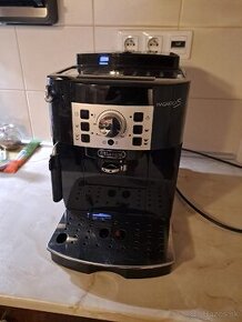 Automaticky kavovar Delonghi Magnifica S