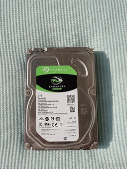 Darujem 2x HDD a 1x napalovačku