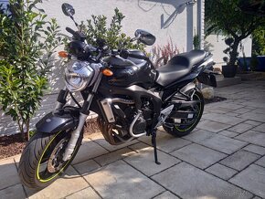 Yamaha FZ6 - 1