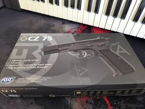 Predám CZ75 Airsoftovú pištoľ