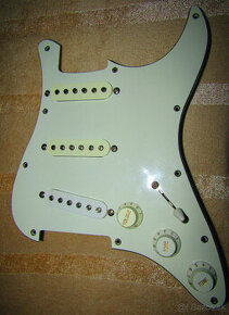 elektronika SQUIER STRAT SE