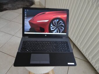 15.6" HP 250 G6/ Core I5/ 8GB RAM/ 256GB SSD/ Intel Graf.