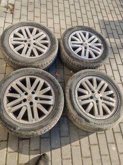 ALU disky elektróny pneu 225/55 R17 101V 4 ks, stojan