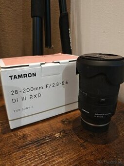 Tamron 28-200 mm F/2.8-5.6 Di III RXD pre Sony FE