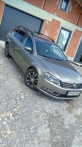 Volkswagen Passat B7 DSG F1 2.0 TDI 103kW - 1