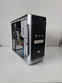 Herný PC AMD RX 200 4 GB RAM 10 GB SSD/HDD