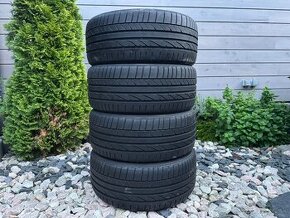 215/40 R17