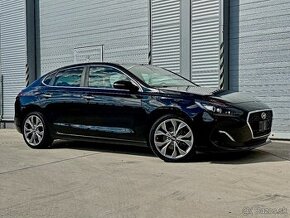 HYUNDAI I30 FASTBACK - PREDAJ AJ NA SPLÁTKY