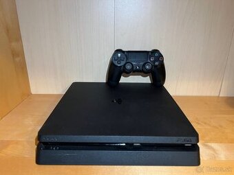 Predám PS4 Slim 1TB + Controller