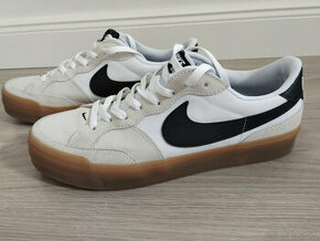 Nike SB Pogo Zoom 44 - 1