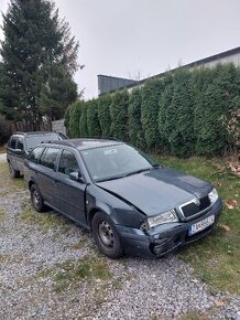 Skoda oktavia 1 1,6 benzin