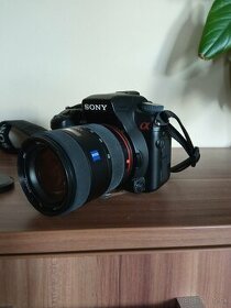 Sony A7 DSLR-A700 + externy blesk