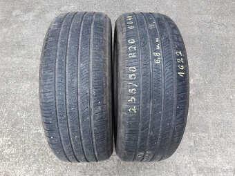 235/50 R20  -2 kusy celoročné Pirelli