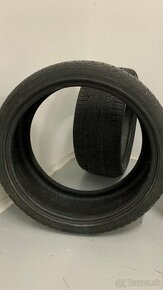 Pneu R20 255/35 R20 - 1