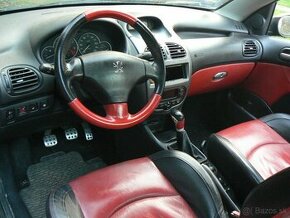 Kompletní,kožený interiér na Peugeot 206cc černo-červený