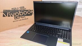 Úplné nový Asus Vivobook, Ram 8gb, SSD 512gb, Core i3