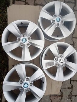 Škoda Karoq 16"5x112 orig.elektrony, Octavia 2,3,4..