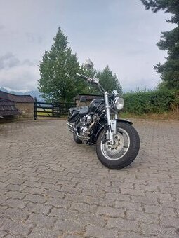 Suzuki Marauder 800