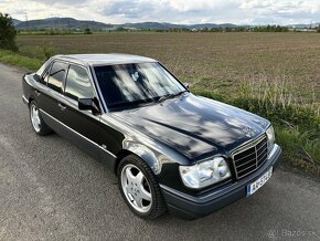Mercedes W124 E200 - 1