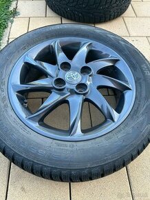 Toyota Yaris zimna sada kolies 175/65 r15