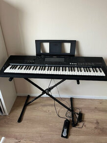 Yamaha PSR EW400