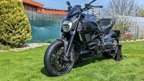 Ducati Diavel Carbon