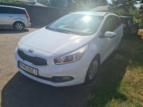 Kia ceed SW combi 1.6benzin rok 2013