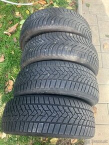 Zimne pneu 215/60 R16 Dunlop a Michelin