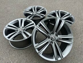 ORIGINAL VW ARTEON/PASSAT R-LINE DISKY 5x112 R18 - 1