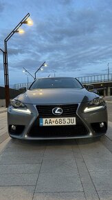 Lexus is 300h