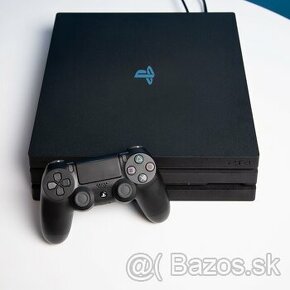 Predám Sony Playstation 4 PRO (1TB), ovládač, 3 hry