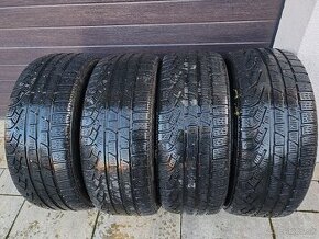 Predam zimné pneu 235/45 R18