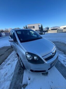 Predám Opel Zafira 1,9 88kw DT diesel 7 miest - 1