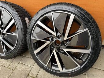 VEGA AERO orig.skoda Superb3V  5x112  8j x19   ET 44 VW - 1