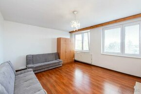 Na predaj 3-izbový byt v užšom centre mesta Vranov nad Topľo - 1