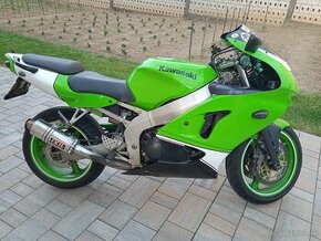 Kawasaki ZR600 NINJA