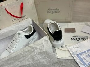 Alexander McQueen Topanky 43