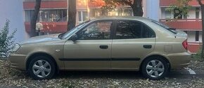 Hyundai accent r. v. 2005