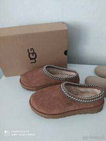 UGG Tasman