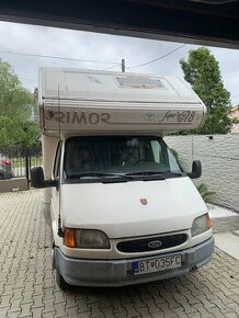 Obytny autokaravan