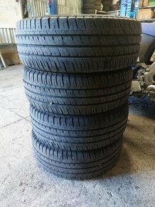 Predám dodávkové 235/65 R16C letné Michelin - 1